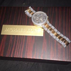 Michael Kors Men’s Watch! Two tone grey and gold!